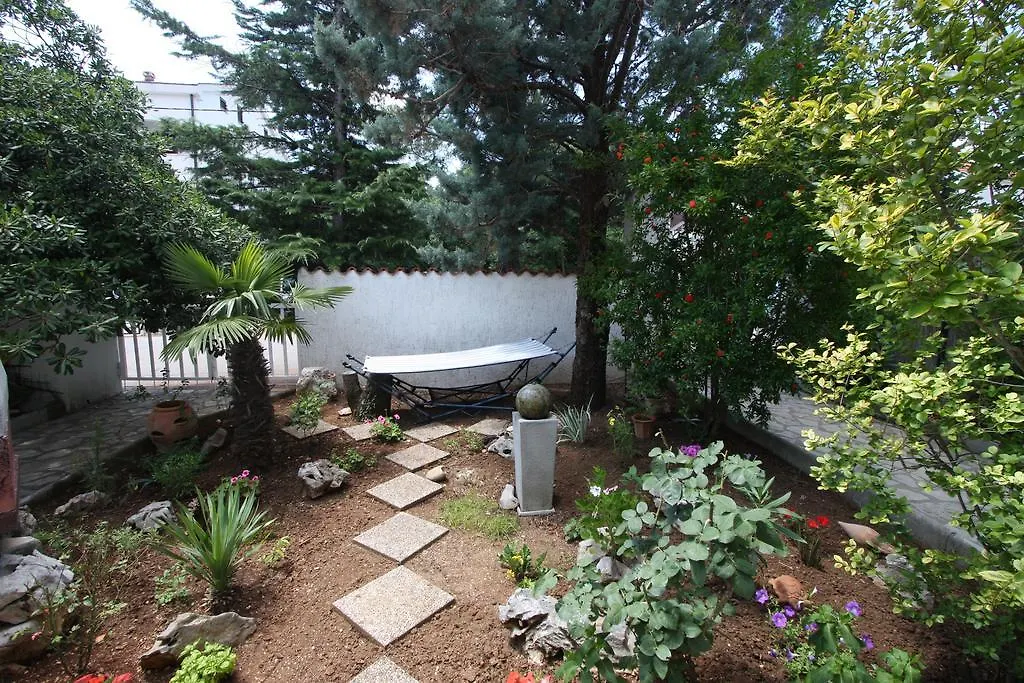 Apartment Katja Jadranovo 0*,  Croatia